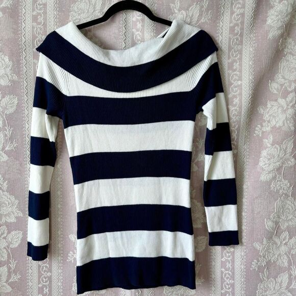 Tommy Hilfiger Women's White and Navy Striped Off Shoulder Sweater - Picture 5 of 5